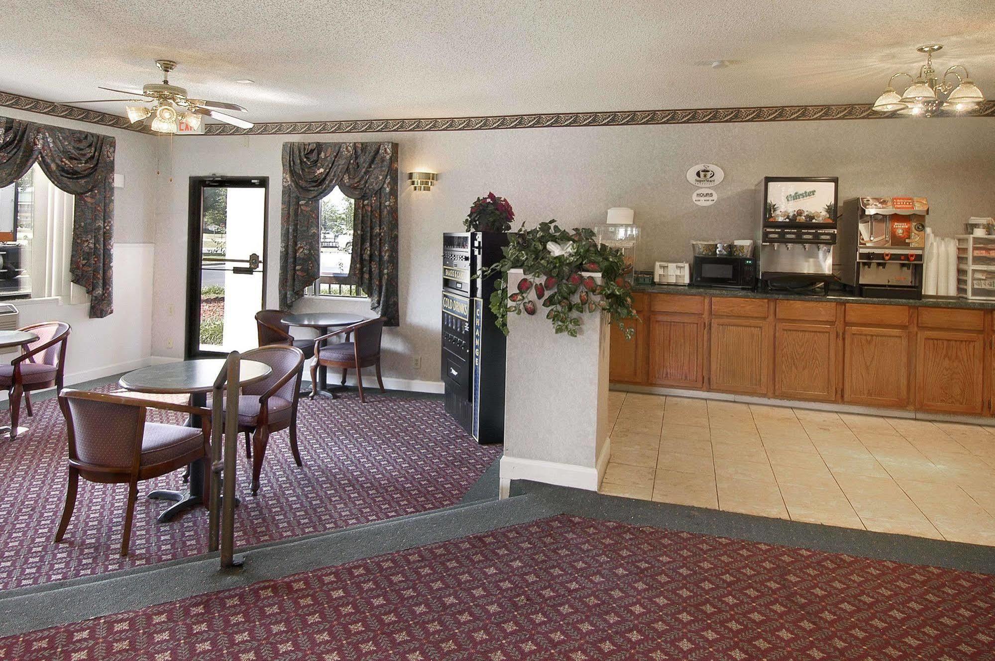 Rodeway Inn Lumberton Exterior foto