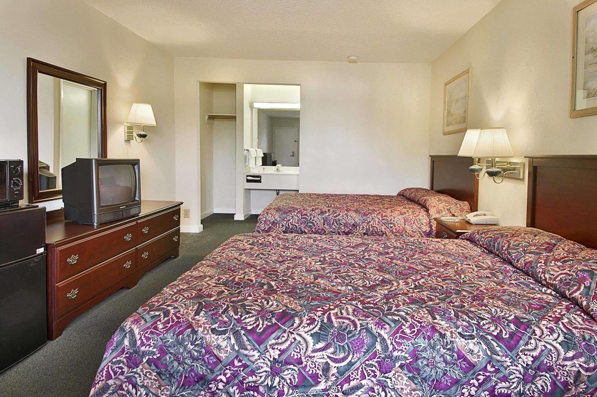Rodeway Inn Lumberton Zimmer foto